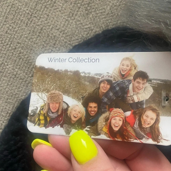 NWT “Empowered Women Empower Women” Navy Knit Beanie with Fur Pom Pom One Size - Picture 7 of 7